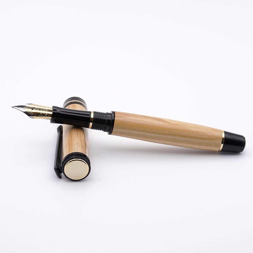 Olive Fountain Pen with Black and Gold Plated Fittings (931)