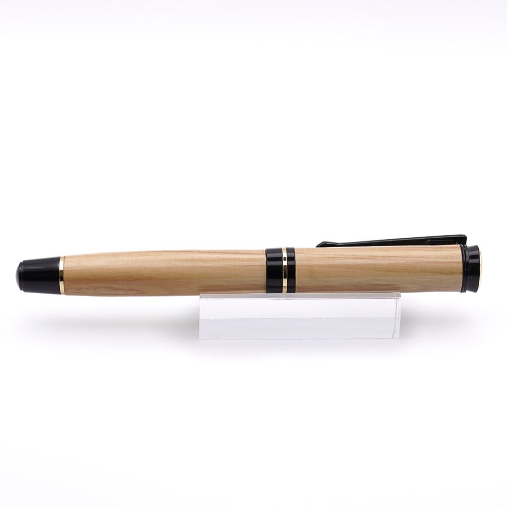 Olive Fountain Pen with Black and Gold Plated Fittings (931)