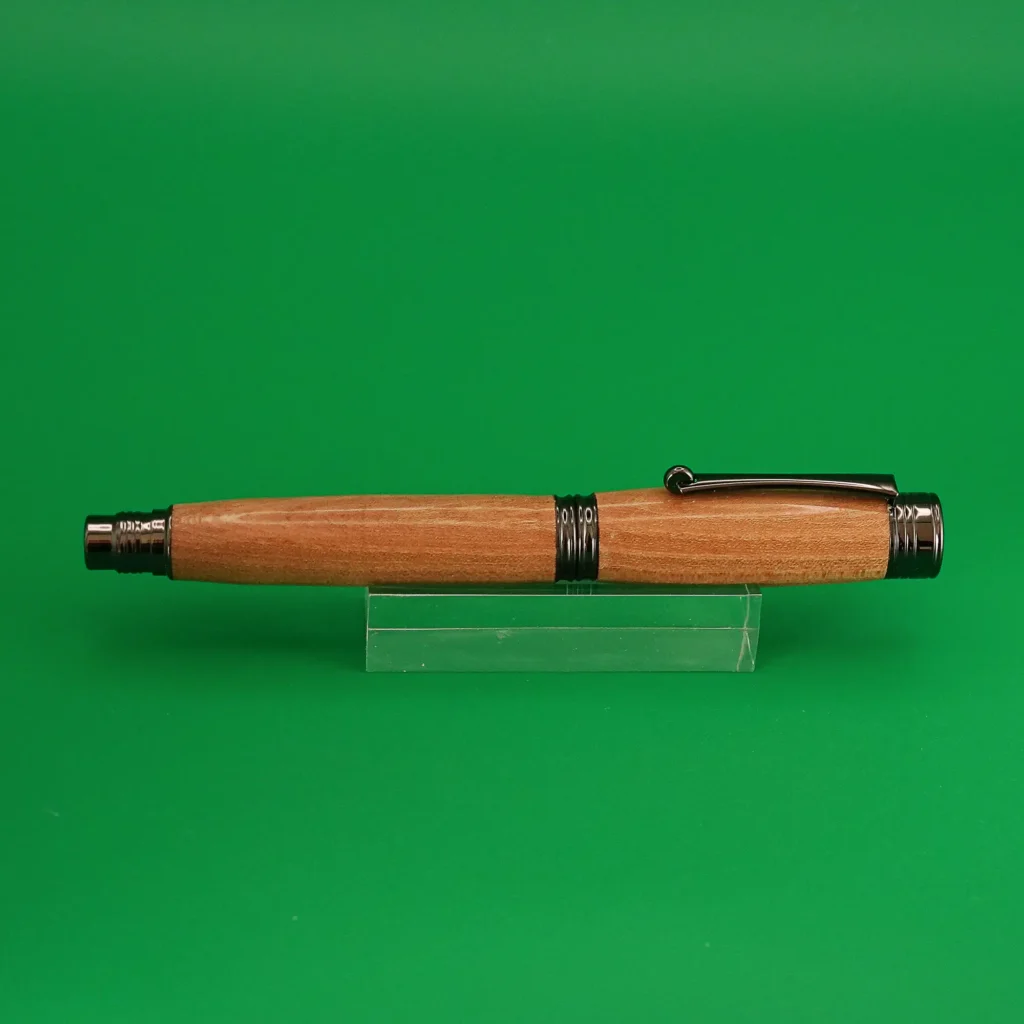 Elm Fountain Pen with Gun Metal Fittings (948)