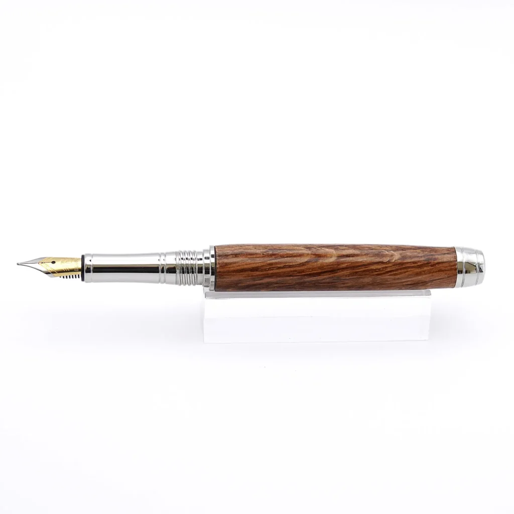Brown Oak Luxury Fountain Pen with Rhodium and Black Chrome Fittings (960)