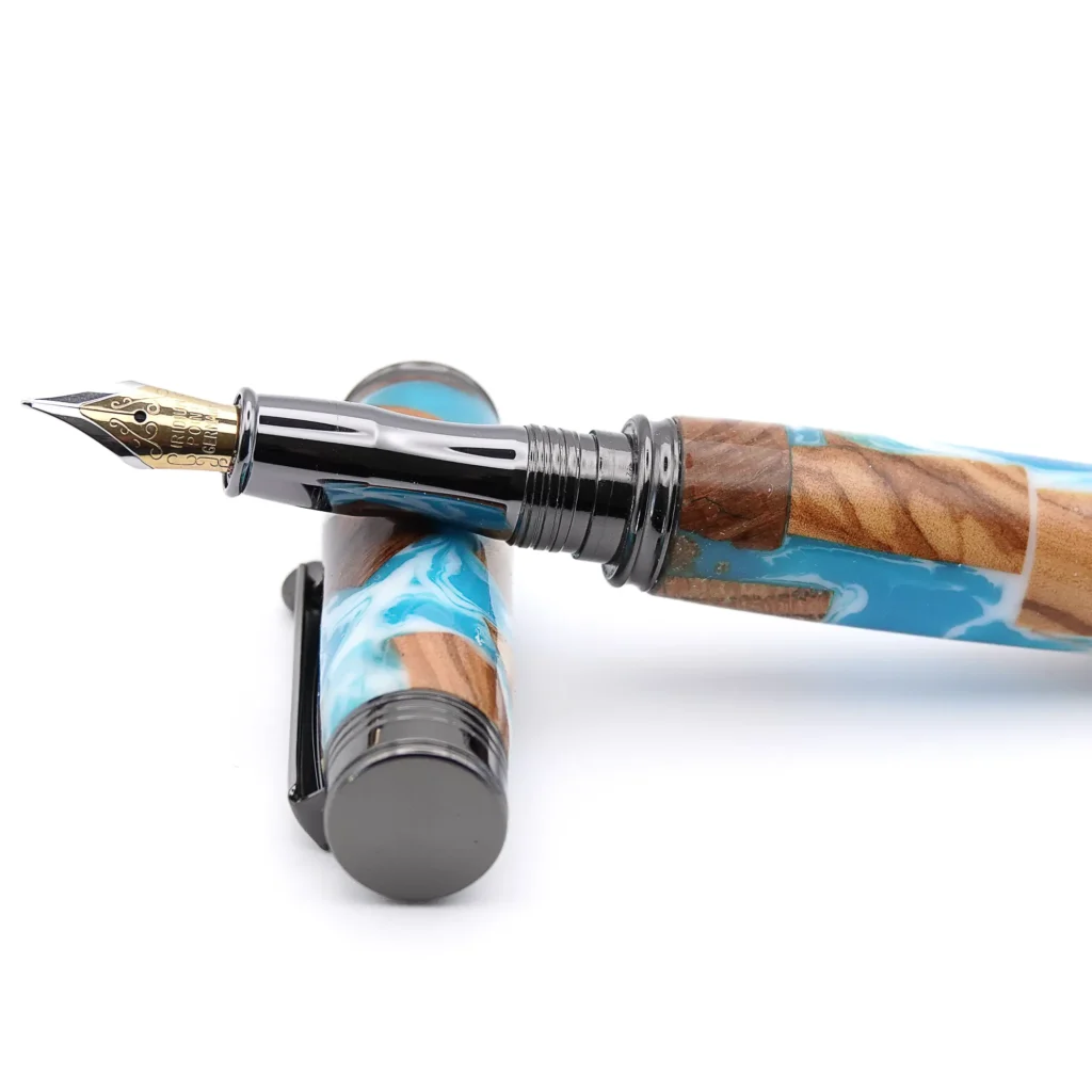 Driftwood Fountain Pen with Gun Metal Fittings (858)