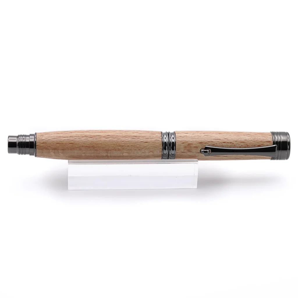 English Beech Fountain Pen with Gun Metal Fittings (900)