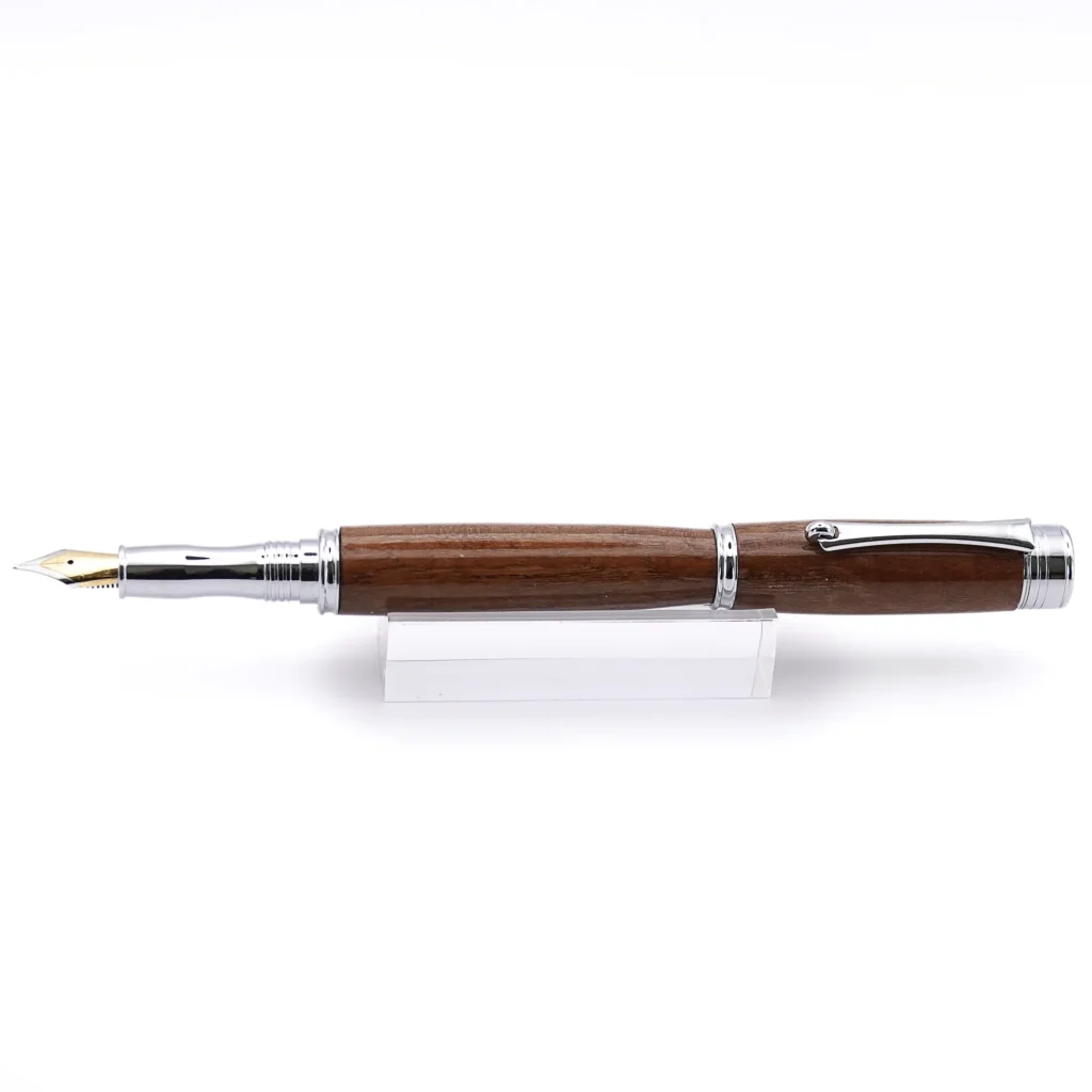 Walnut Fountain Pen with Chrome Plated Fittings (941)