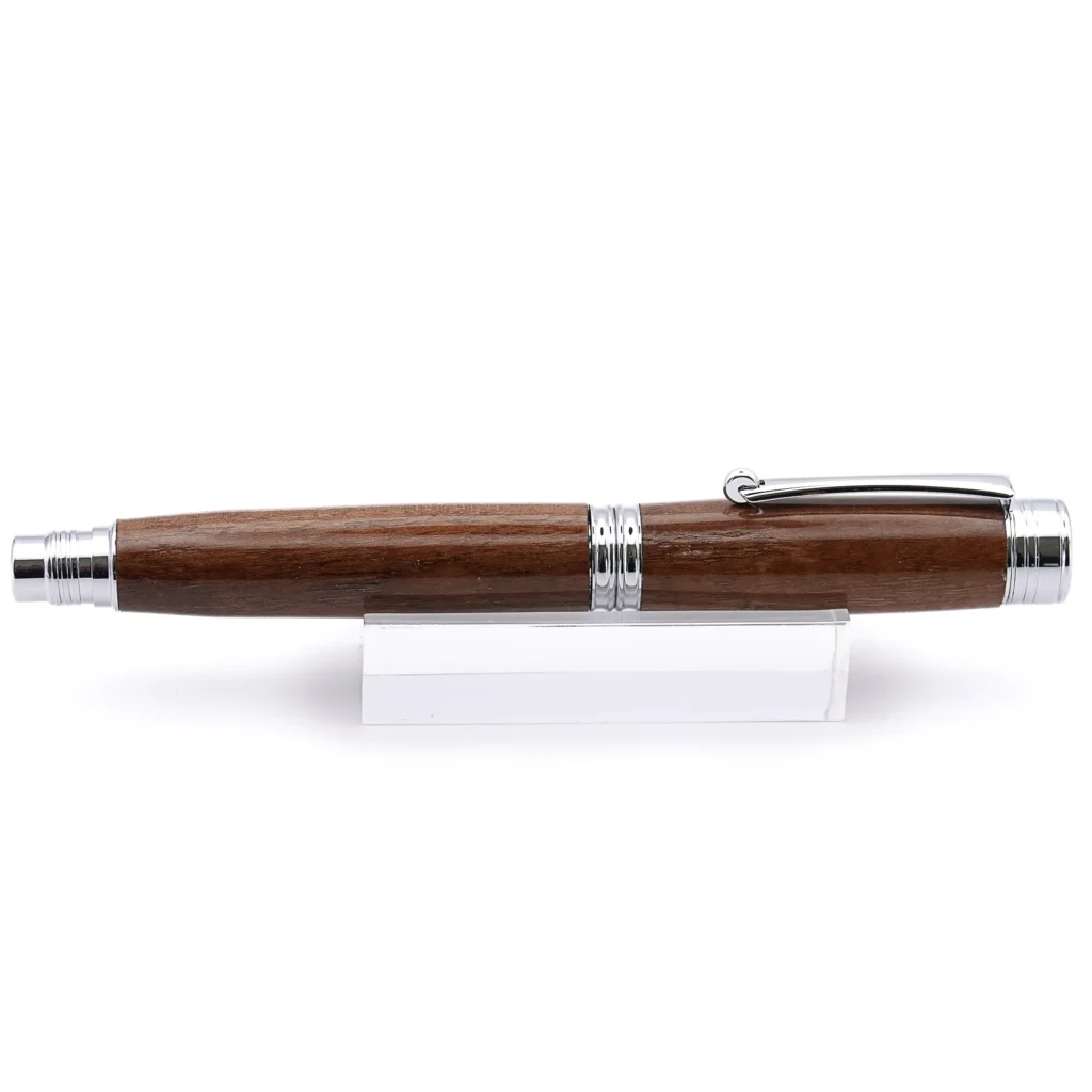 Walnut Fountain Pen with Chrome Plated Fittings (941)