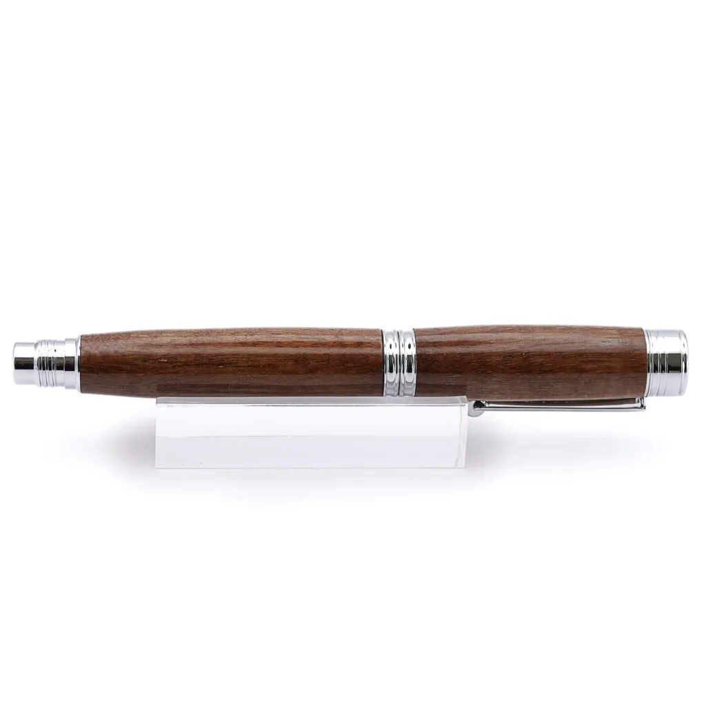 Walnut Fountain Pen with Chrome Plated Fittings (941)