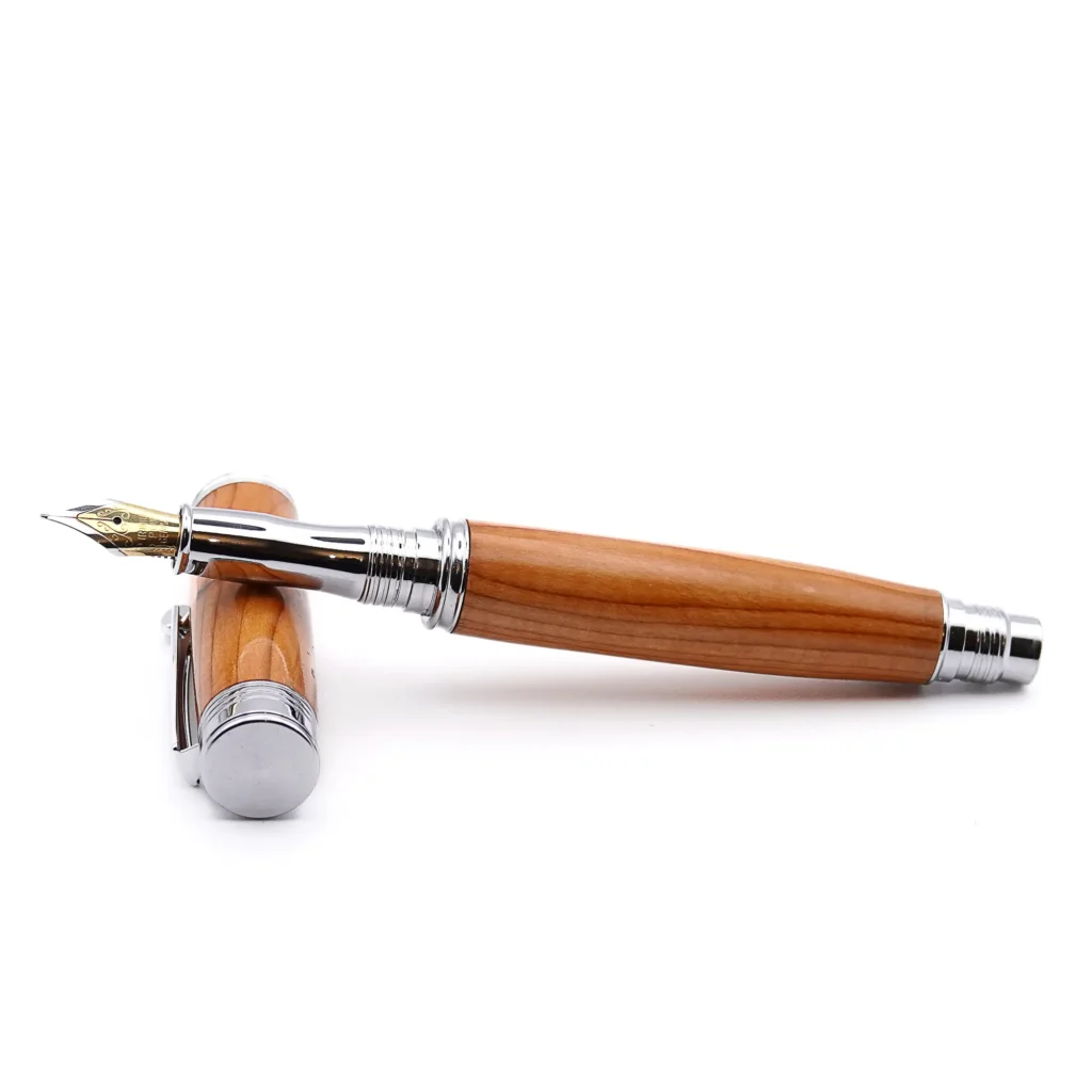 Yew Fountain Pen with Chrome Plated Fittings (958)