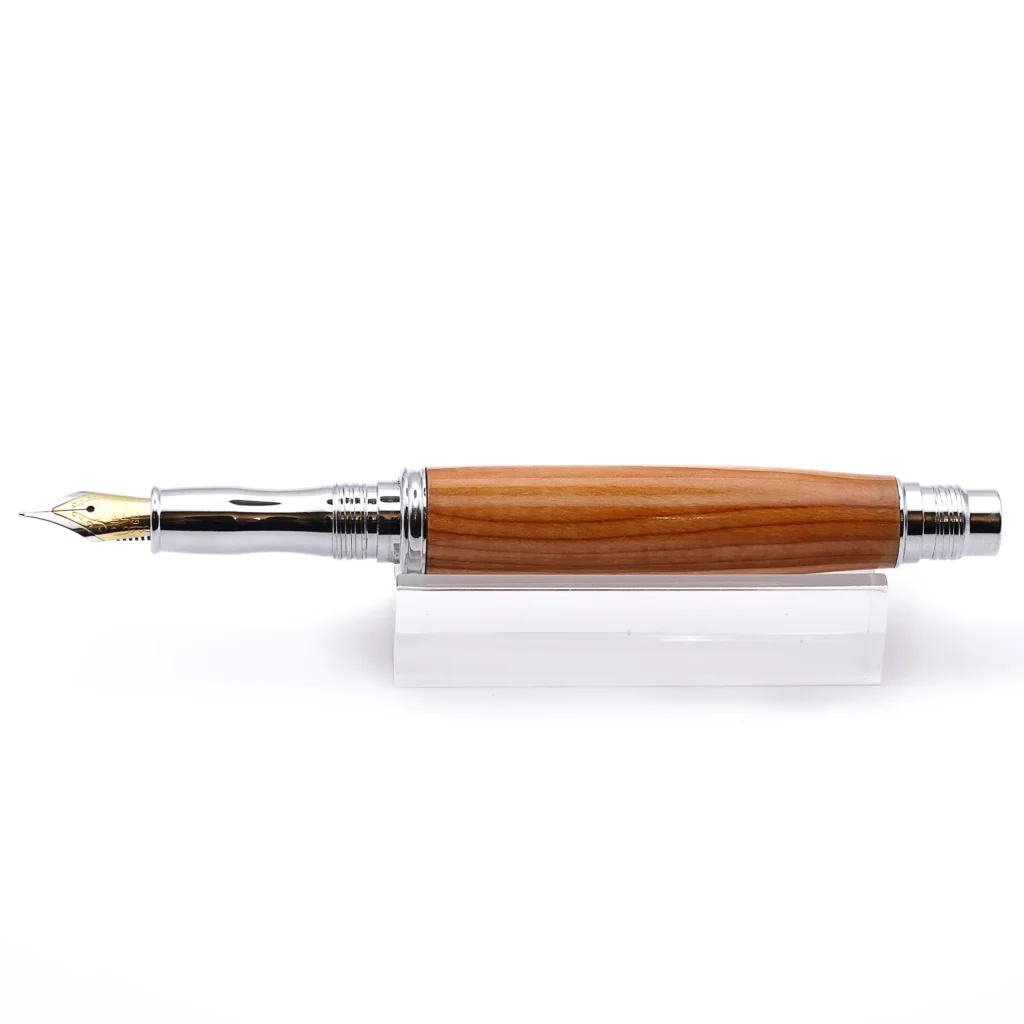 Yew Fountain Pen with Chrome Plated Fittings (958)