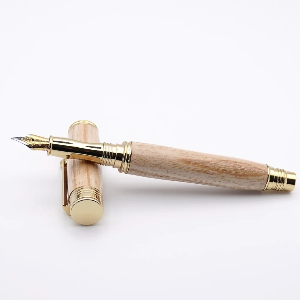 English Ash Fountain Pen with Gold Plated Fittings (978)