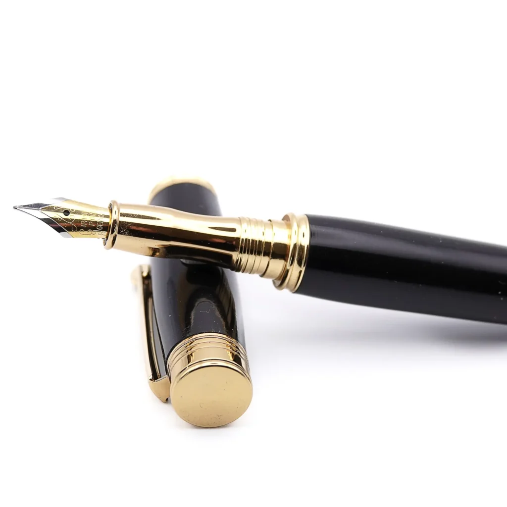 Black Fountain Pen with Gold Plated Fittings (989)