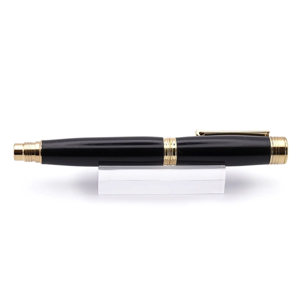 Black Fountain Pen with Gold Plated Fittings (989)