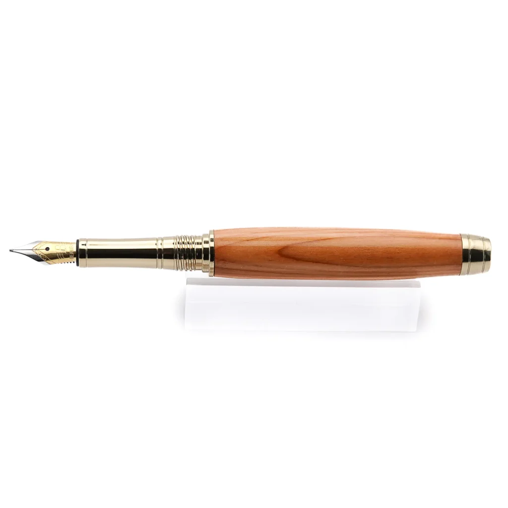Luxury Fountain Pen in Yew with Titanium Gold and Bleck Fittings (1015)
