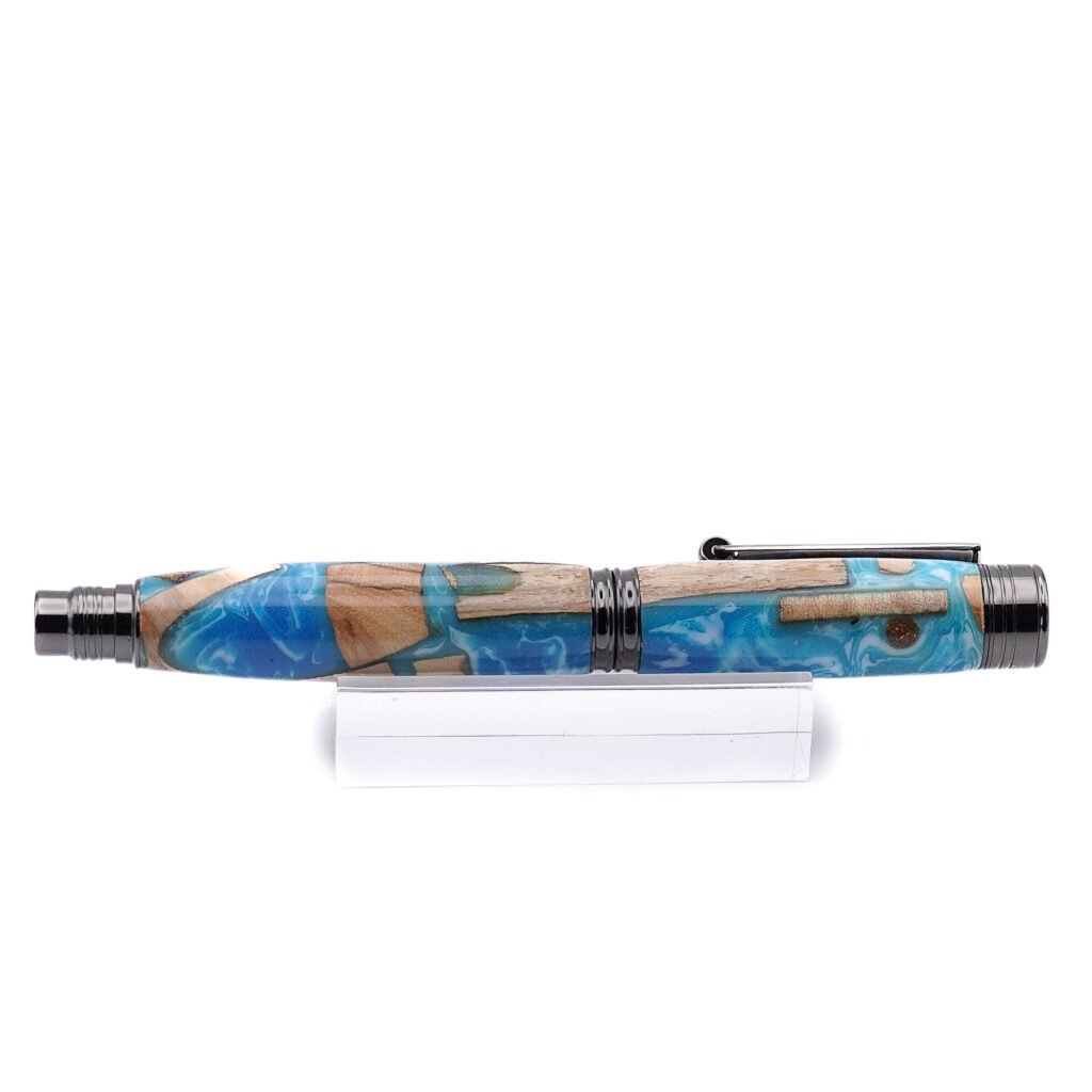 Driftwood Fountain Pen with Gun Metal Fittings (1033)
