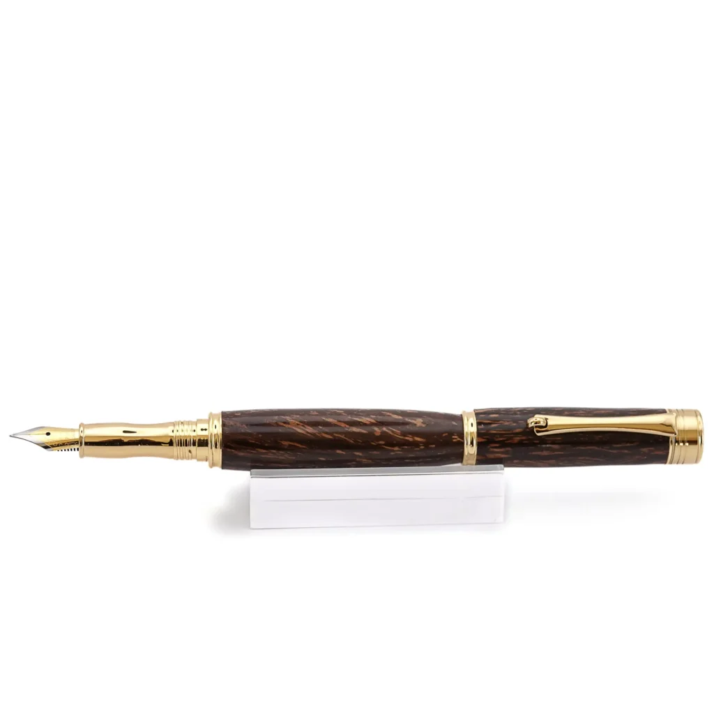 Speckled Brown Oak Fountain Pen with Gold Plated Fittings (1052)