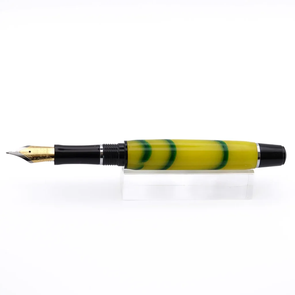 Yellow and Green Fountain Pen with Black Chrome and Chrome Fittings (1069)