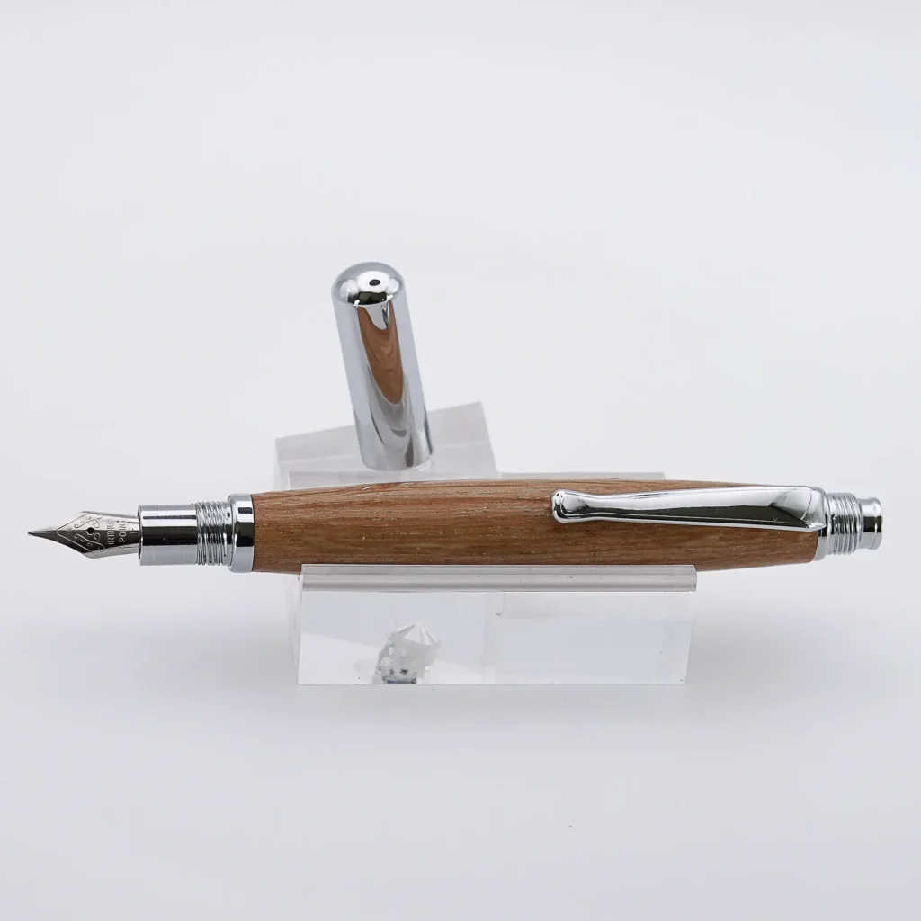 Oak Fountain Pen With Chrome Fittings (1124)