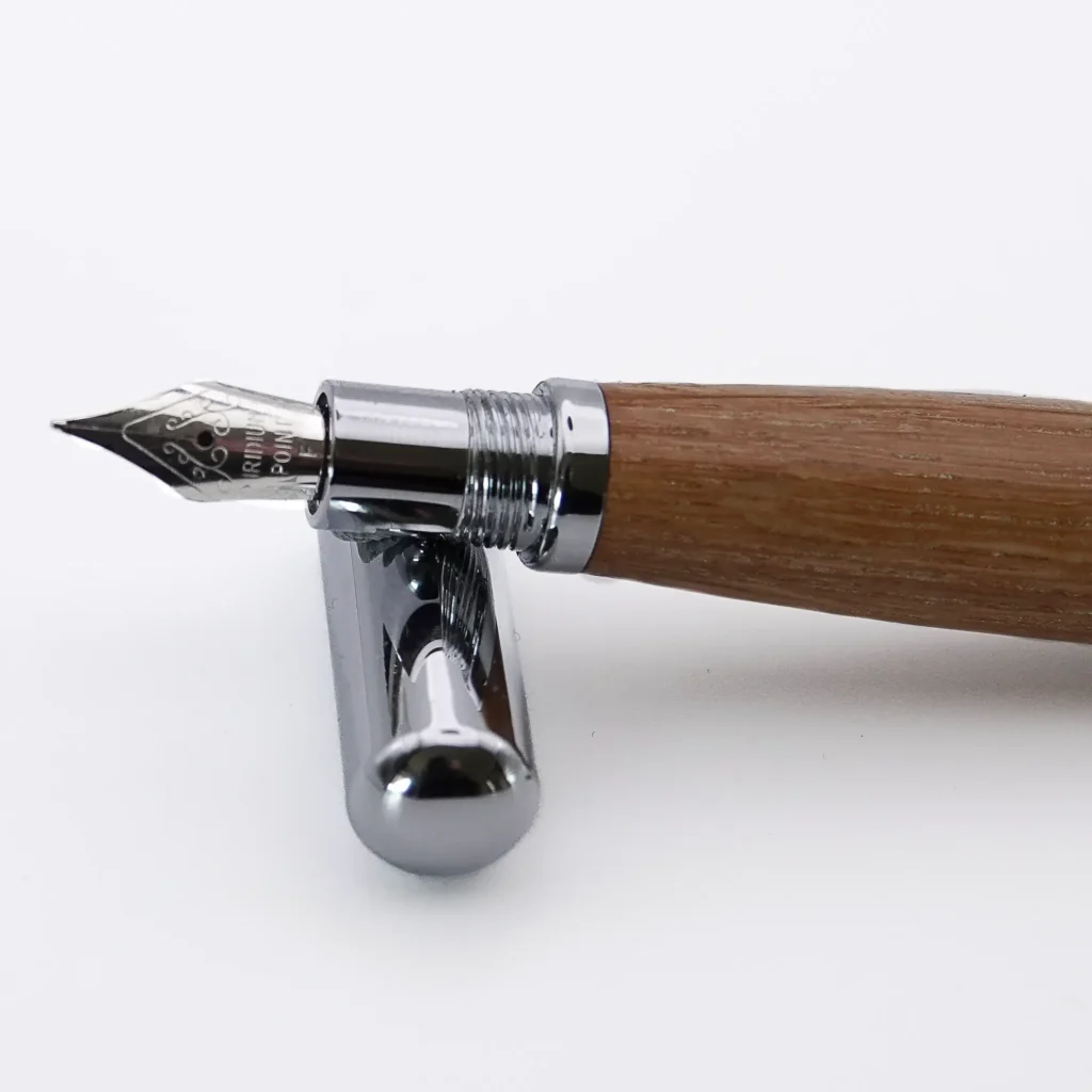 Oak Fountain Pen With Chrome Fittings (1124)