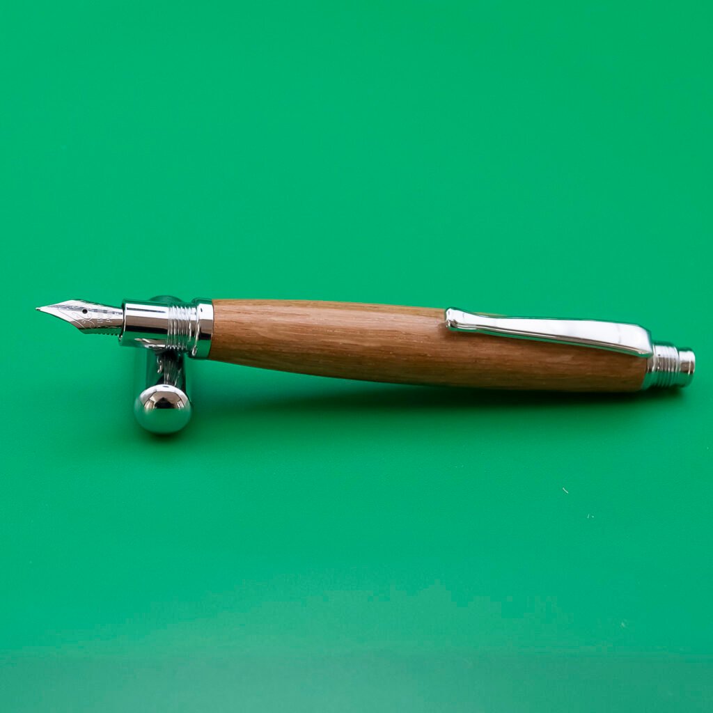Oak Fountain Pen With Chrome Fittings (1124)
