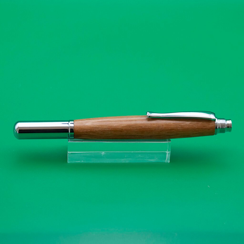 Oak Fountain Pen With Chrome Fittings (1124)