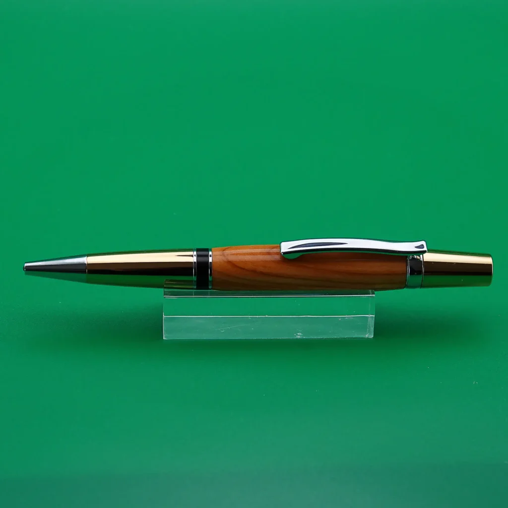 Yew Ballpoint Pen with Gold Plated Fittings (1132)