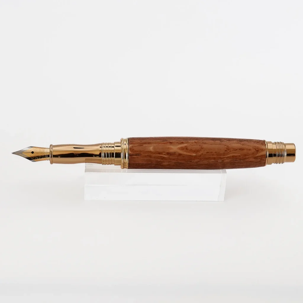 Oak Fountain Pen with Gold Plated Fittings (1142)