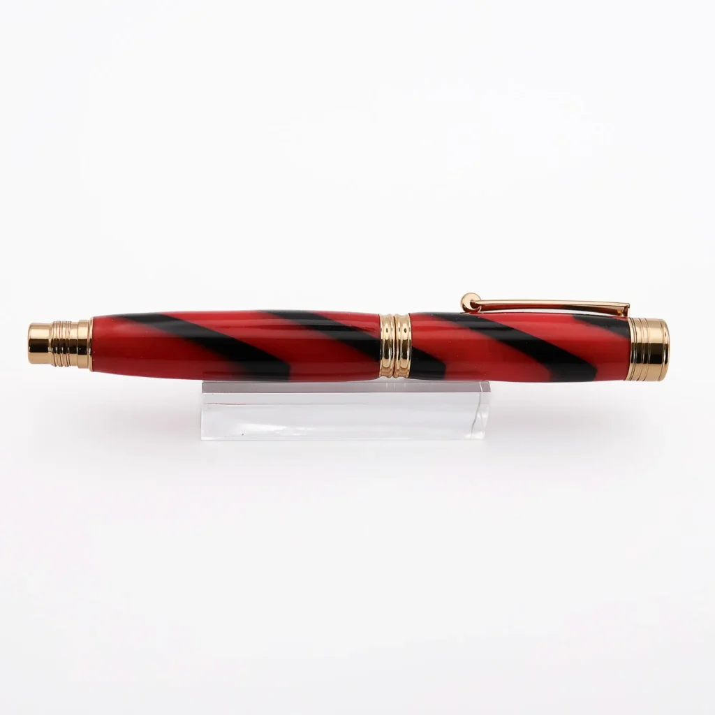 Red and Black Fountain Pen with Gold Plated Fittings (1144)