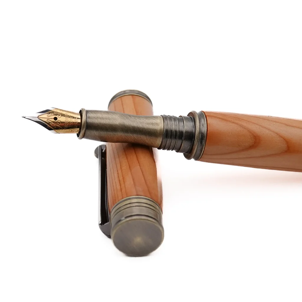Yew Fountain Pen with Antique Coloured Fittings (1150)
