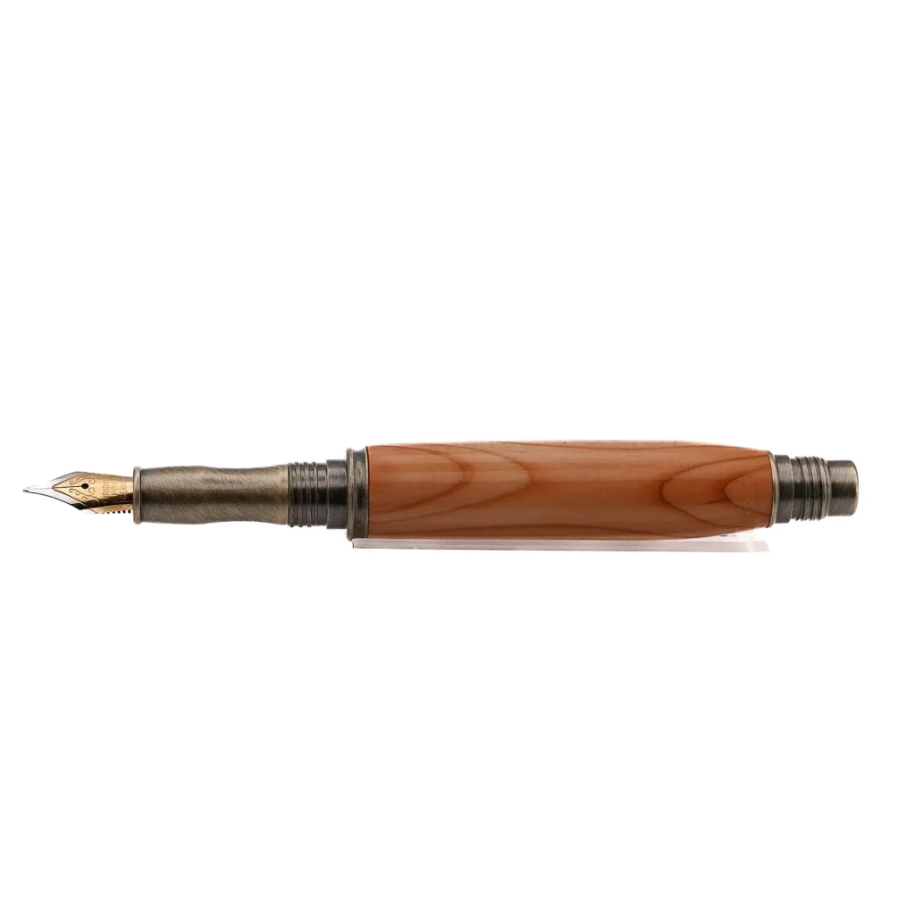 Yew Fountain Pen with Antique Coloured Fittings (1150)