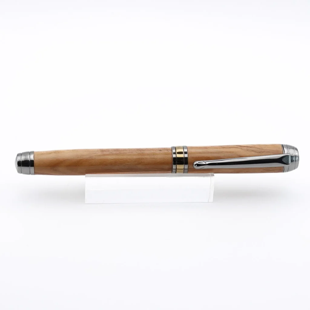 Luxury Olive Fountain Pen with Black Titanium and Titanium Gold Fittings (1176)