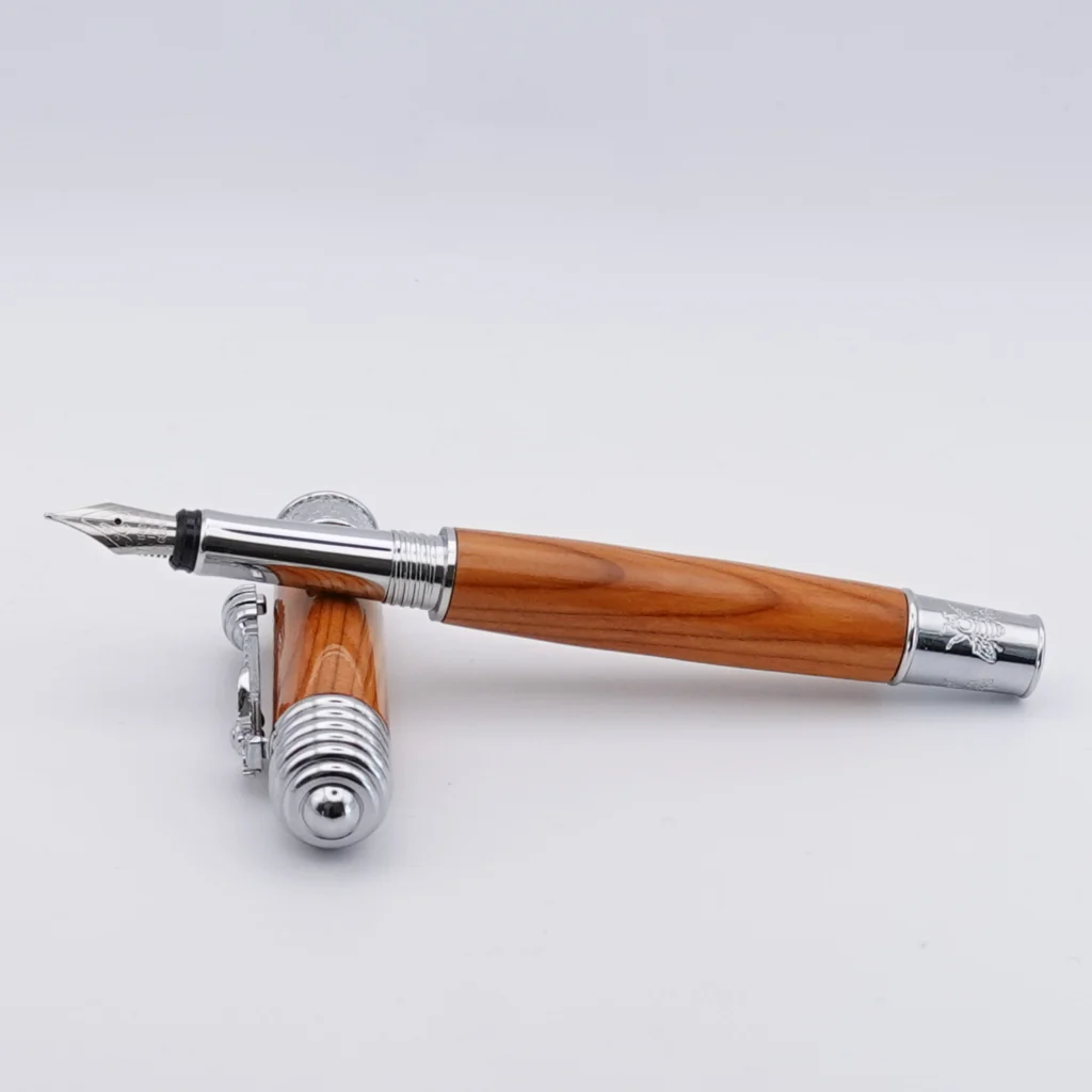 Yew Honeybee Fountain Pen with Chrome Plated Fittings (1226)
