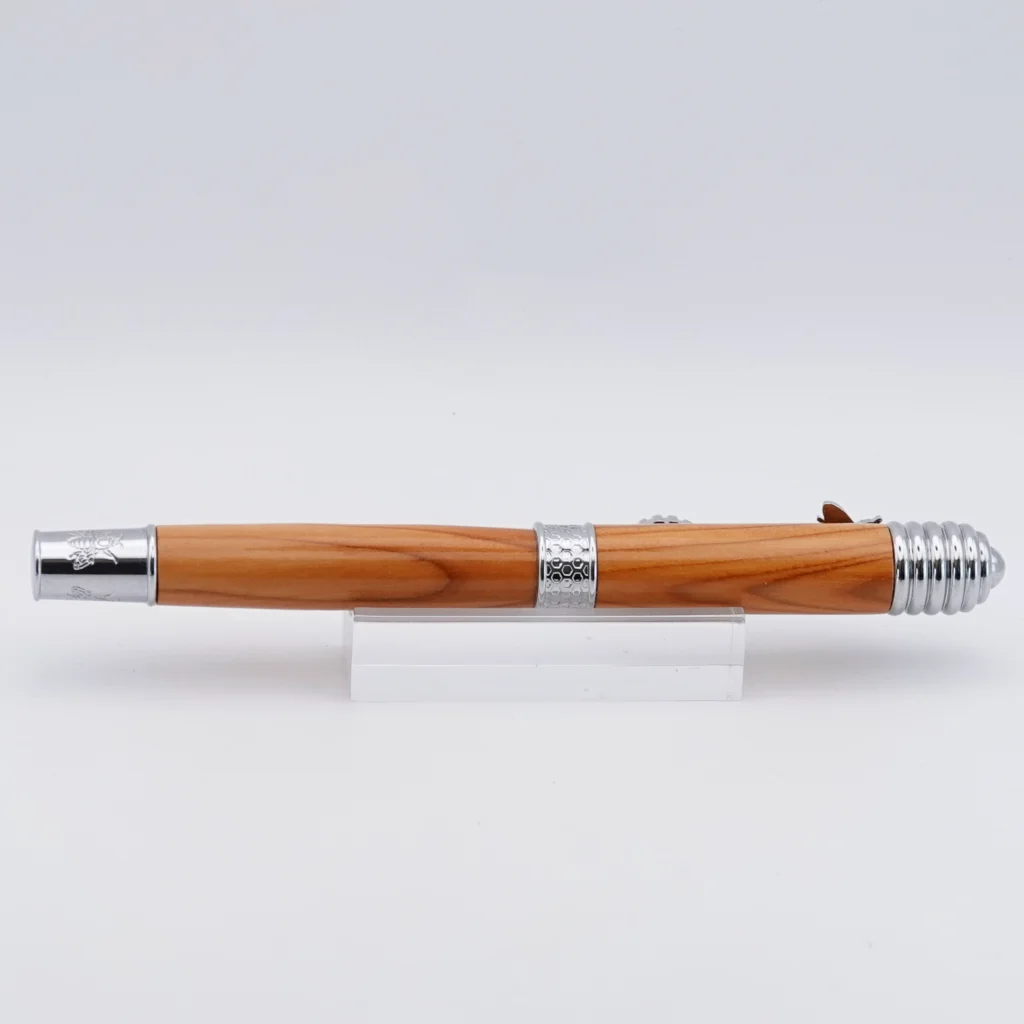 Yew Honeybee Fountain Pen with Chrome Plated Fittings (1226)