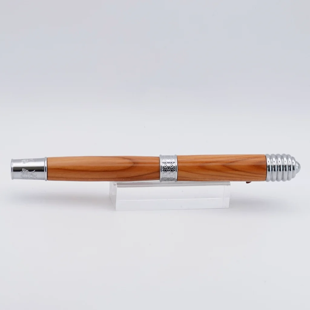 Yew Honeybee Fountain Pen with Chrome Plated Fittings (1226)