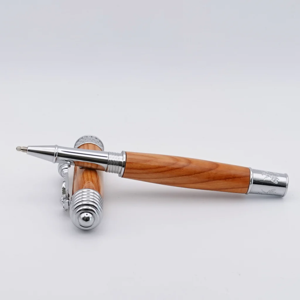 Yew Honeybee Rollerball Pen with Chrome Plated Fittings (1227)