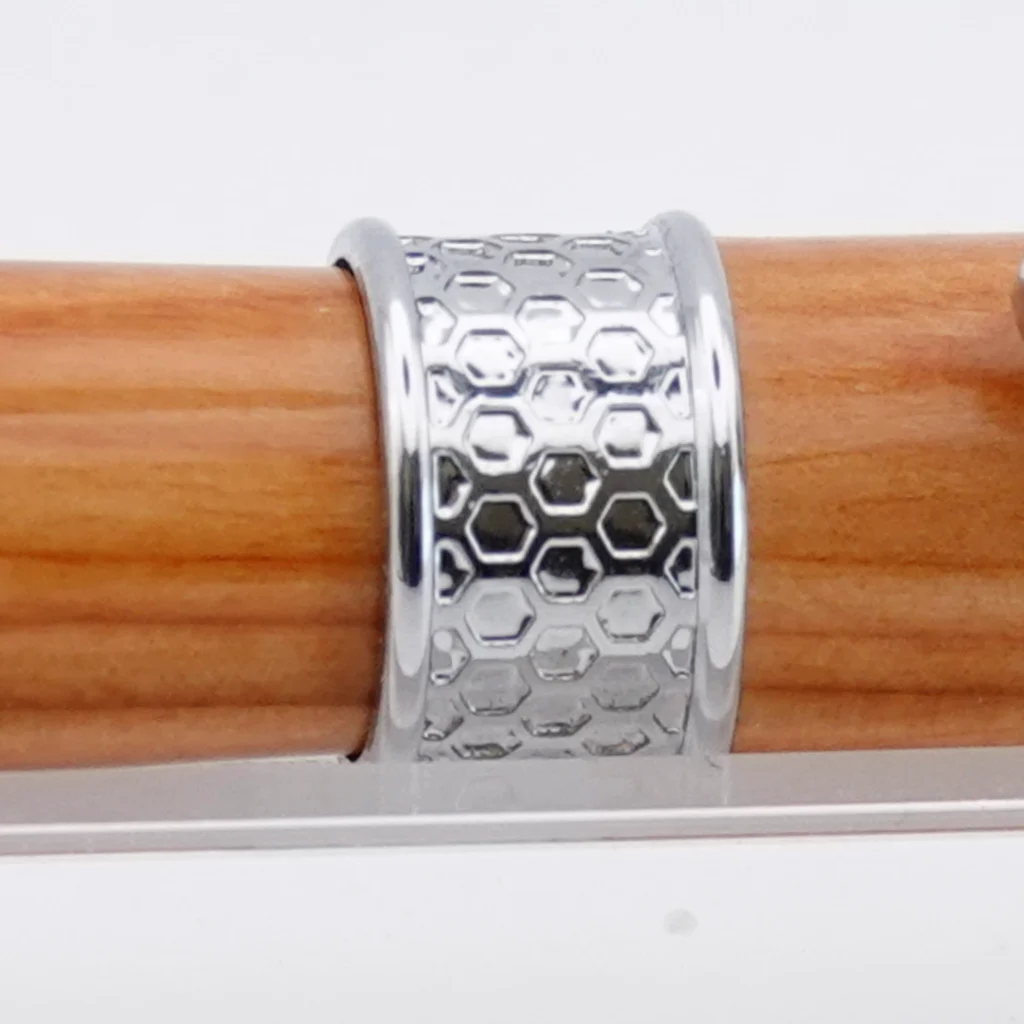 Yew Honeybee Rollerball Pen with Chrome Plated Fittings (1227)