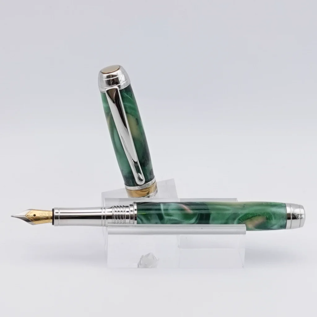 Multicoloured Green Luxury Fountain Pen