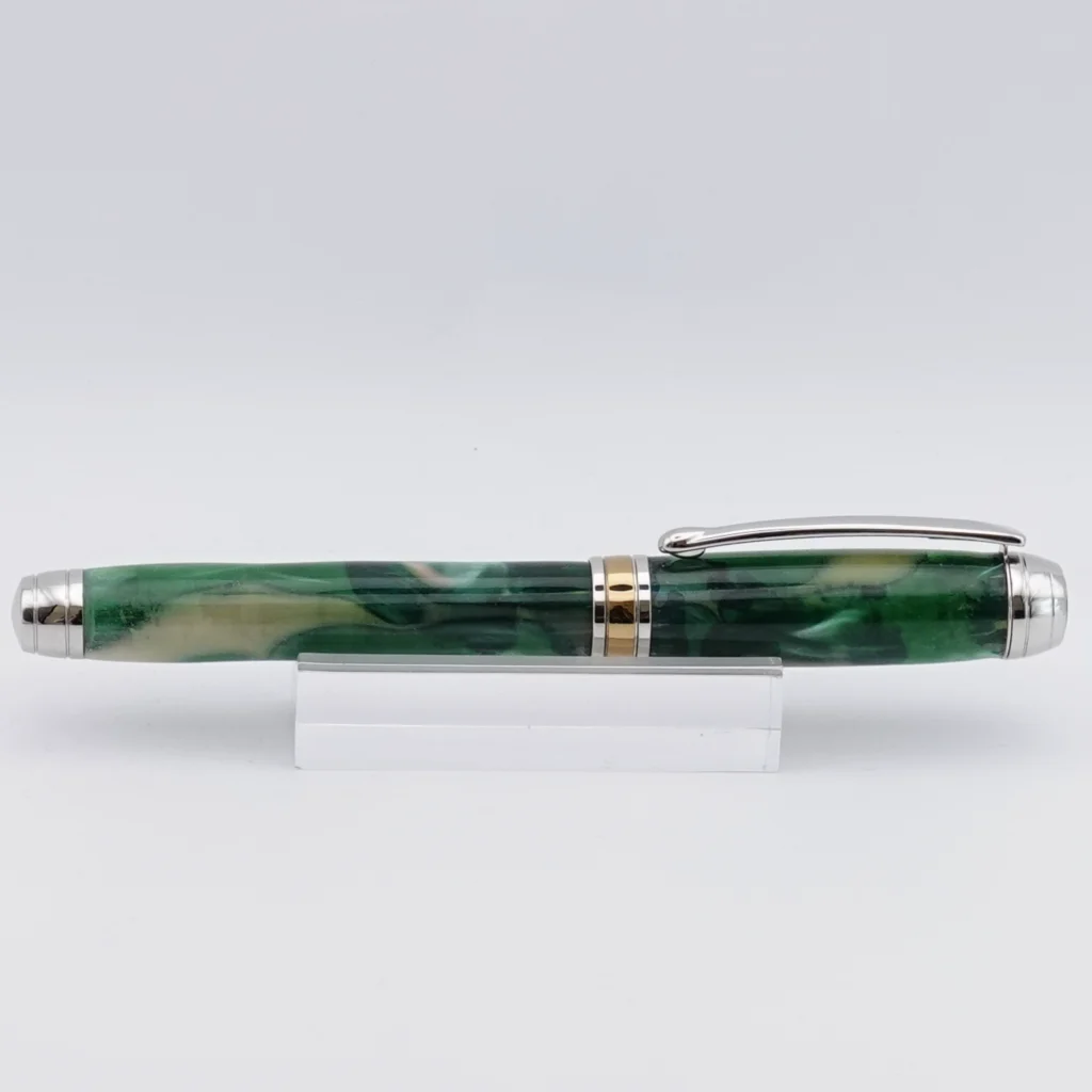 Multicoloured Green Luxury Fountain Pen