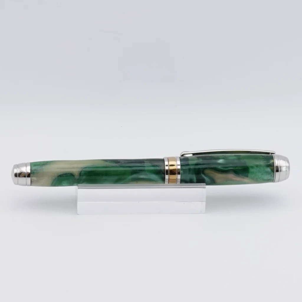 Multicoloured Green Luxury Fountain Pen