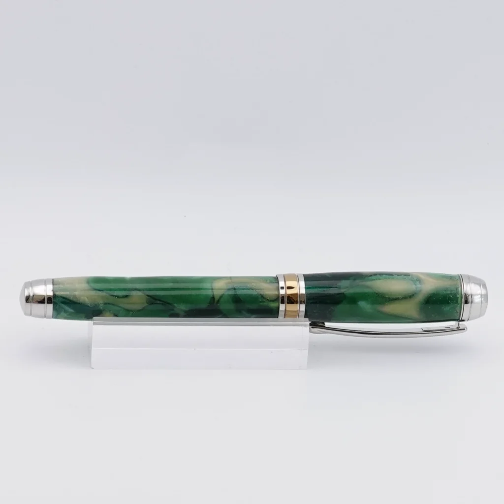 Multicoloured Green Luxury Fountain Pen