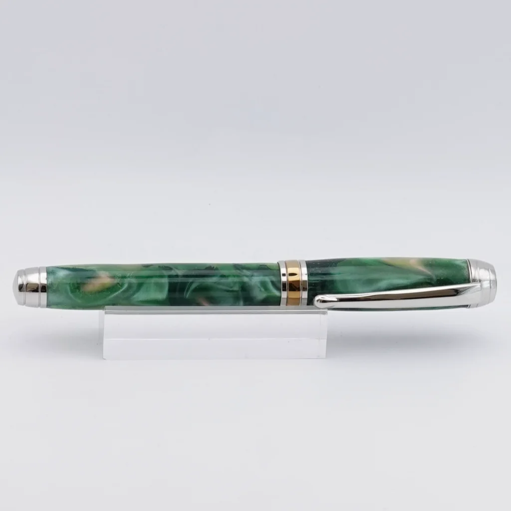 Multicoloured Green Luxury Fountain Pen