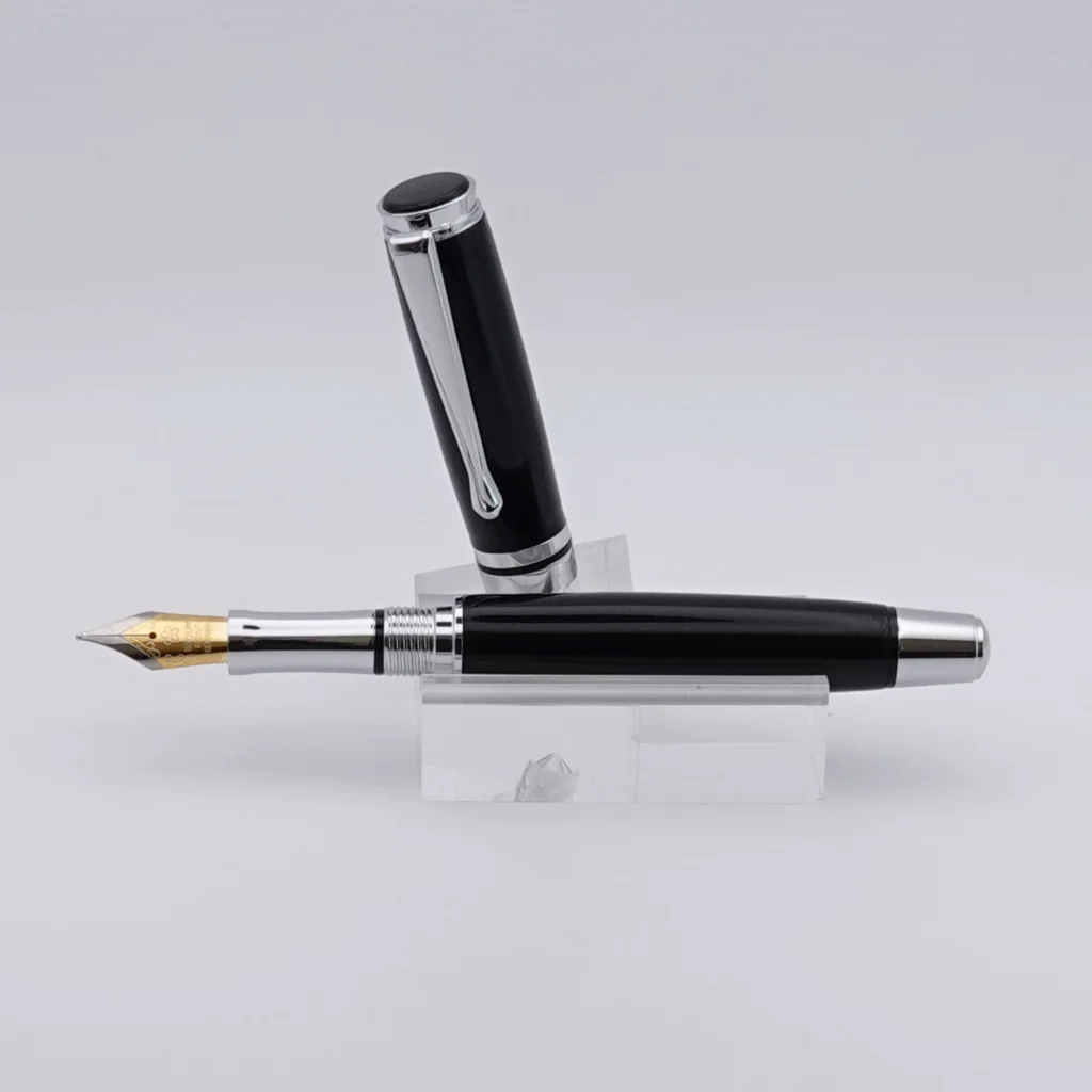 Black Fountain Pen with Chrome and Black Fittings (1256)