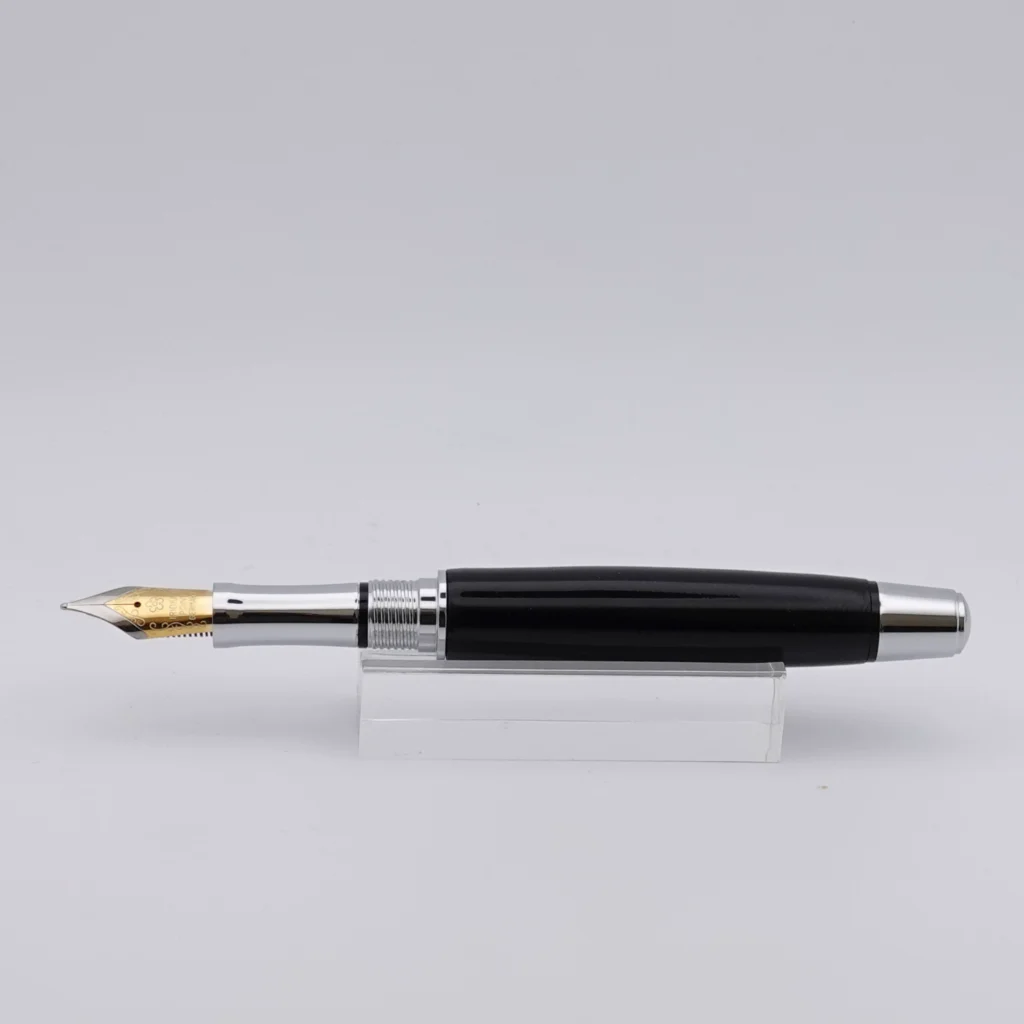 Black Fountain Pen with Chrome and Black Fittings (1256)
