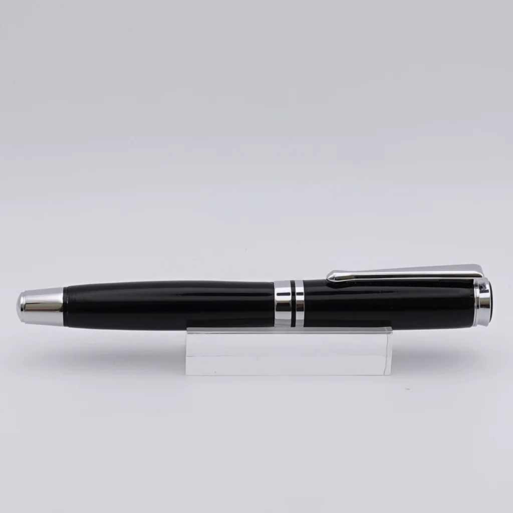 Black Fountain Pen with Chrome and Black Fittings (1256)