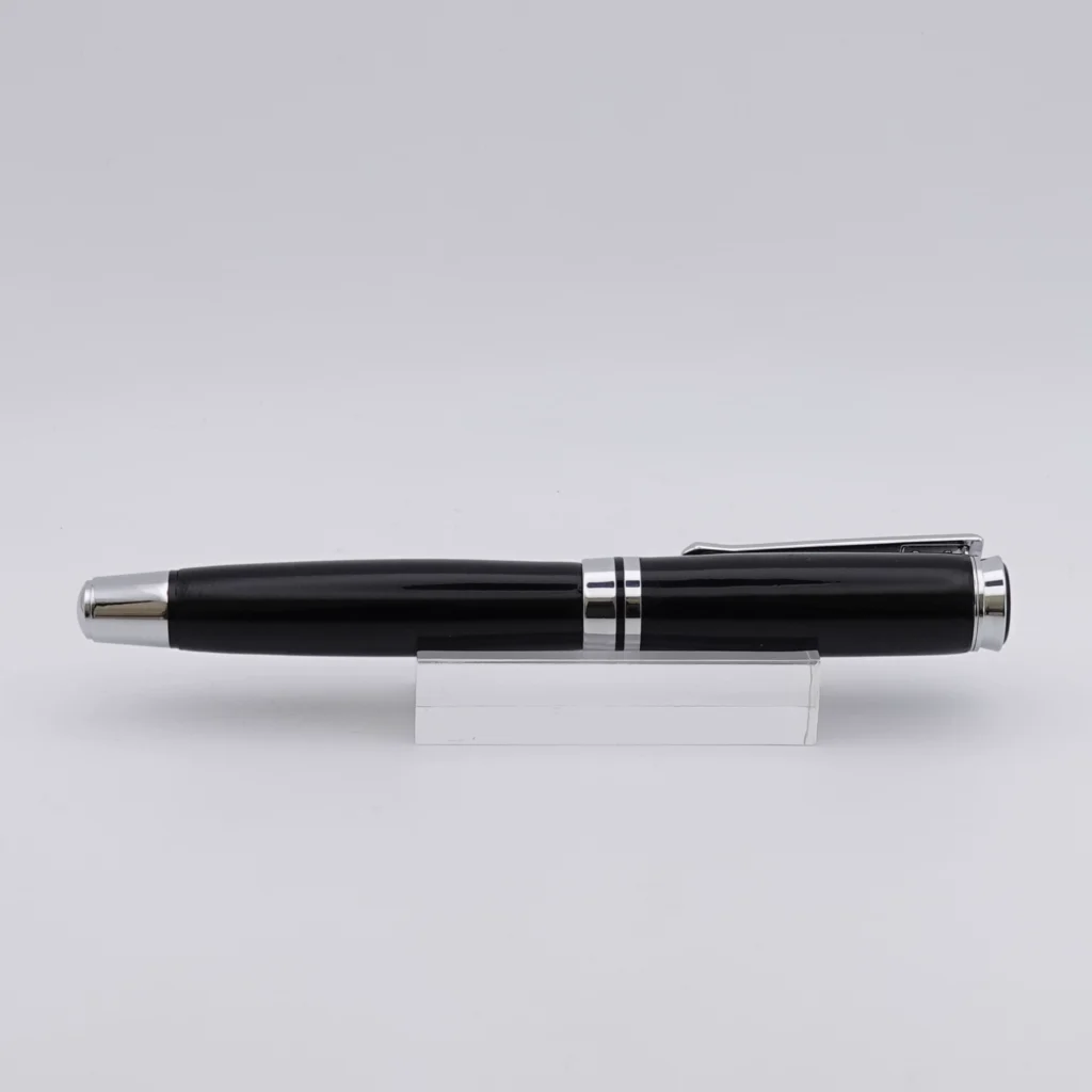 Black Fountain Pen with Chrome and Black Fittings (1256)