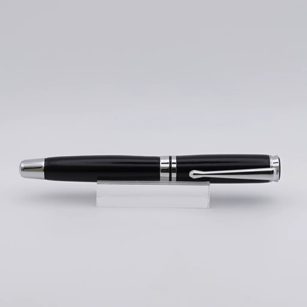 Black Fountain Pen with Chrome and Black Fittings (1256)