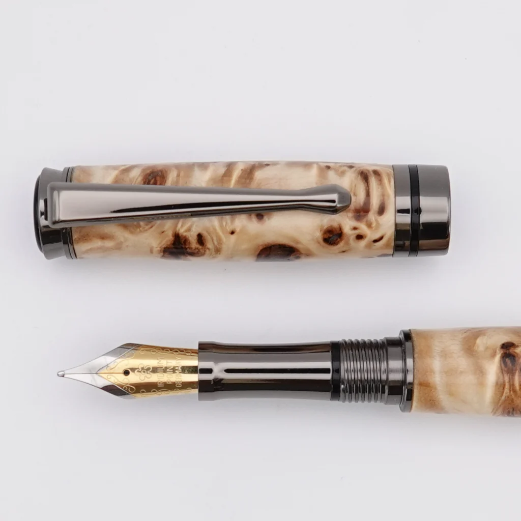 Poplar Burr Fountain Pen with Gun Metal and Black Fittings (1257)
