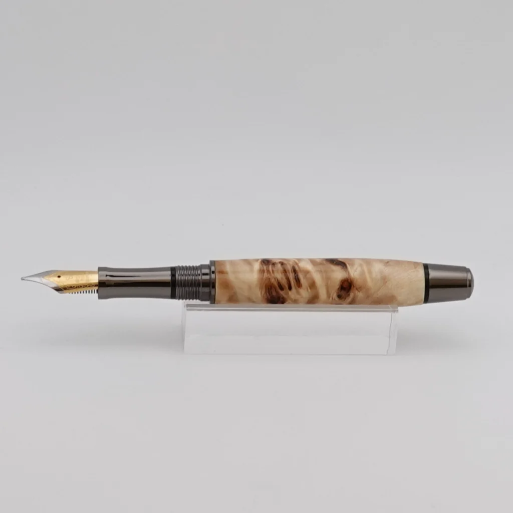 Poplar Burr Fountain Pen with Gun Metal and Black Fittings (1257)