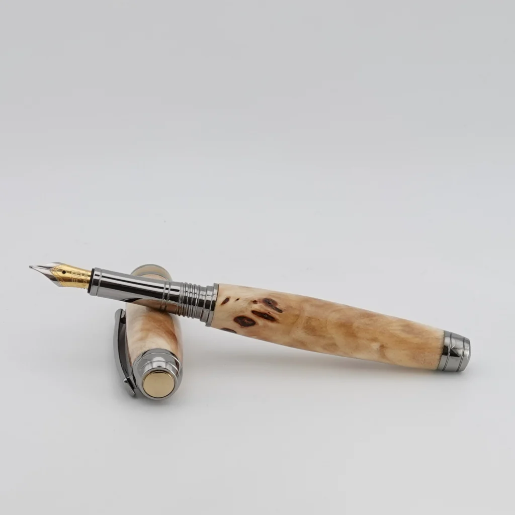 Luxury Burr Poplar Fountain Pen with Black Titanium and Titanium Gold Fittings