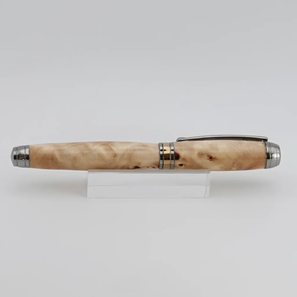 Luxury Burr Poplar Fountain Pen with Black Titanium and Titanium Gold Fittings
