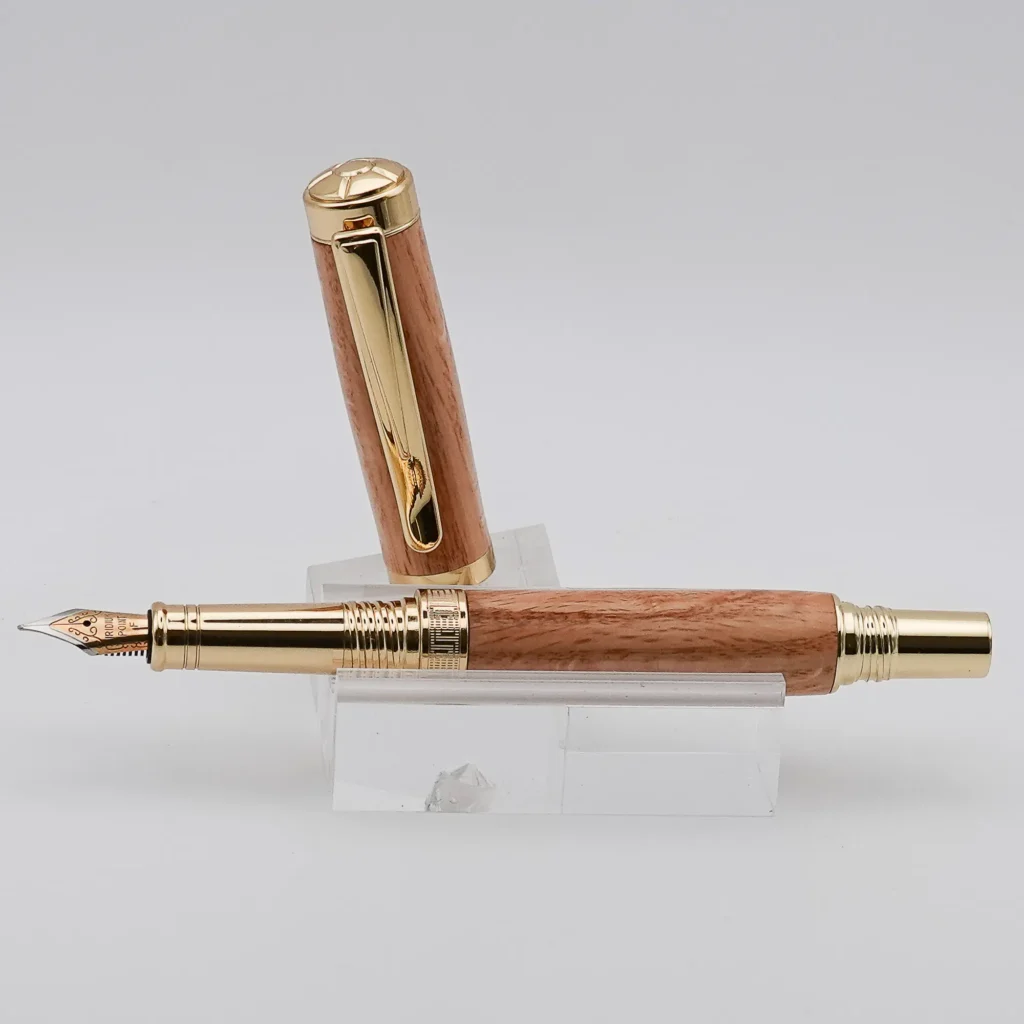 Red Oak Fountain Pen with Gold Plated Fittings (1293)