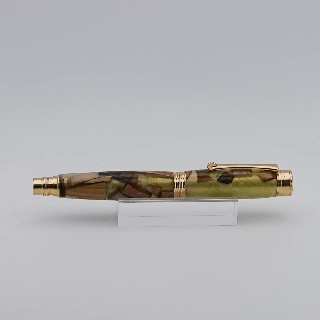 Green Scrap Wood Fountain Pen with Gold Plated Fittings (1300)
